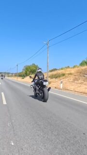 Posting this just so people don’t think it’s all GSs around here 😜 I have to admit, it’s quite pretty for a sports bike 😉 • • • • #advanceriding #rideuk #keepitreal #nobullshit #ridesafe #rideuk #justride #roadtrip #bmwmotorrad #makelifearide #roadexplorer #mototraveler #bigtrail #adventuretime #bmwadventureriders #bmwadvriders #adventurebikeriders #cardofam #shootandride #nexxhelmets