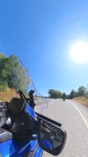 While it rains in the UK I keep dreaming about the days in Portugal 🇵🇹 I also miss the semi automatic RT, that bike is a proper mile muncher! • • • • #advanceriding #rideuk #keepitreal #nobullshit #ridesafe #rideuk #justride #roadtrip #bmwmotorrad #makelifearide #roadexplorer #mototraveler #bigtrail #adventuretime #bmwadventureriders #bmwadvriders #adventurebikeriders #cardofam #shootandride #nexxhelmets